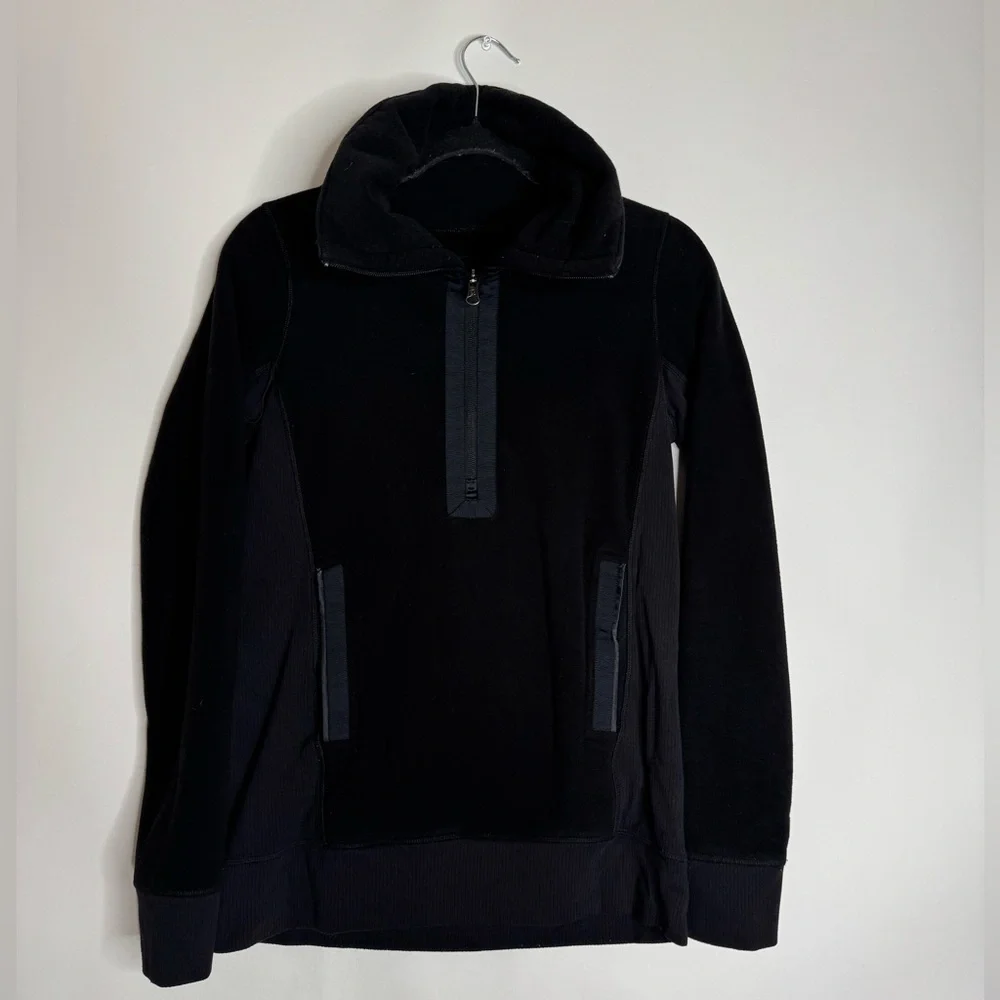 Lululemon Post Chaturanga Pullover Black size 4
